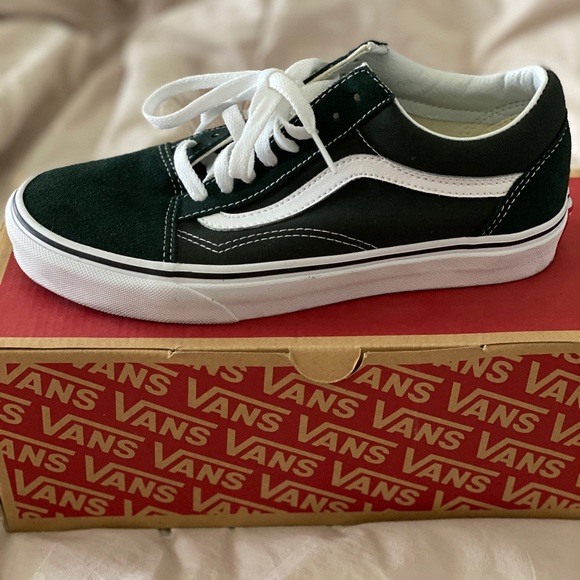 Shoes - Women’s Sneakers